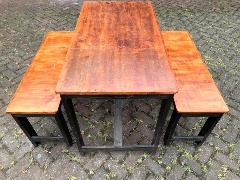 MEJA JATIBELANDA 1 SET ( Meja 1 pcs dan Bangku 2 Pcs )