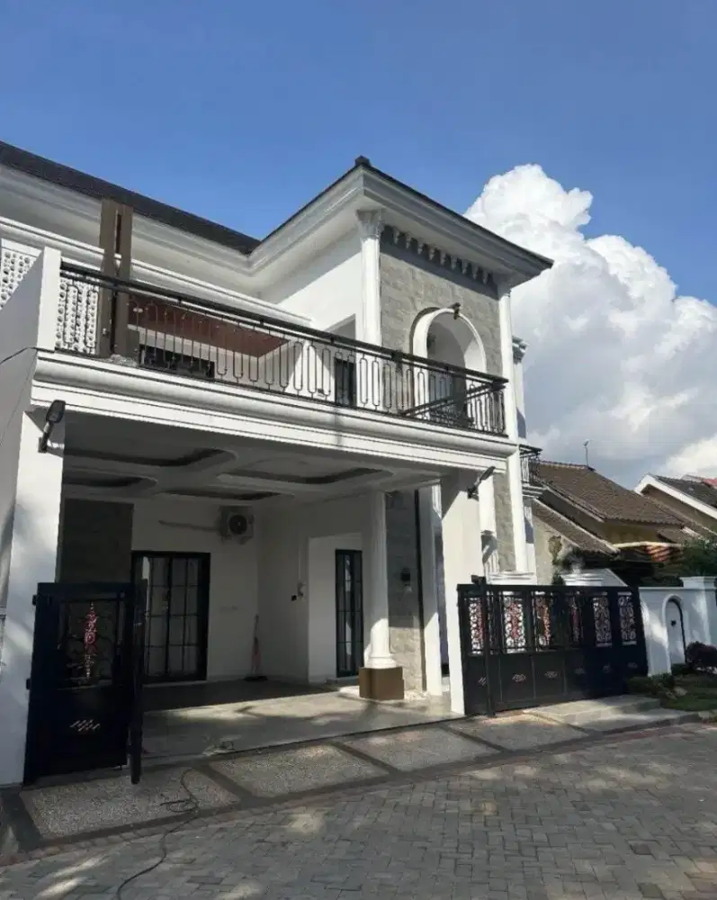 Rumah American Classic Sengkaling Malang