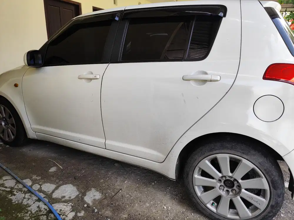 Suzuki Swift 2008 Bensin