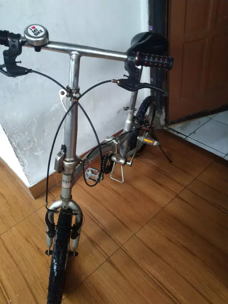 Sepeda lipat united stylo single speed ban 16