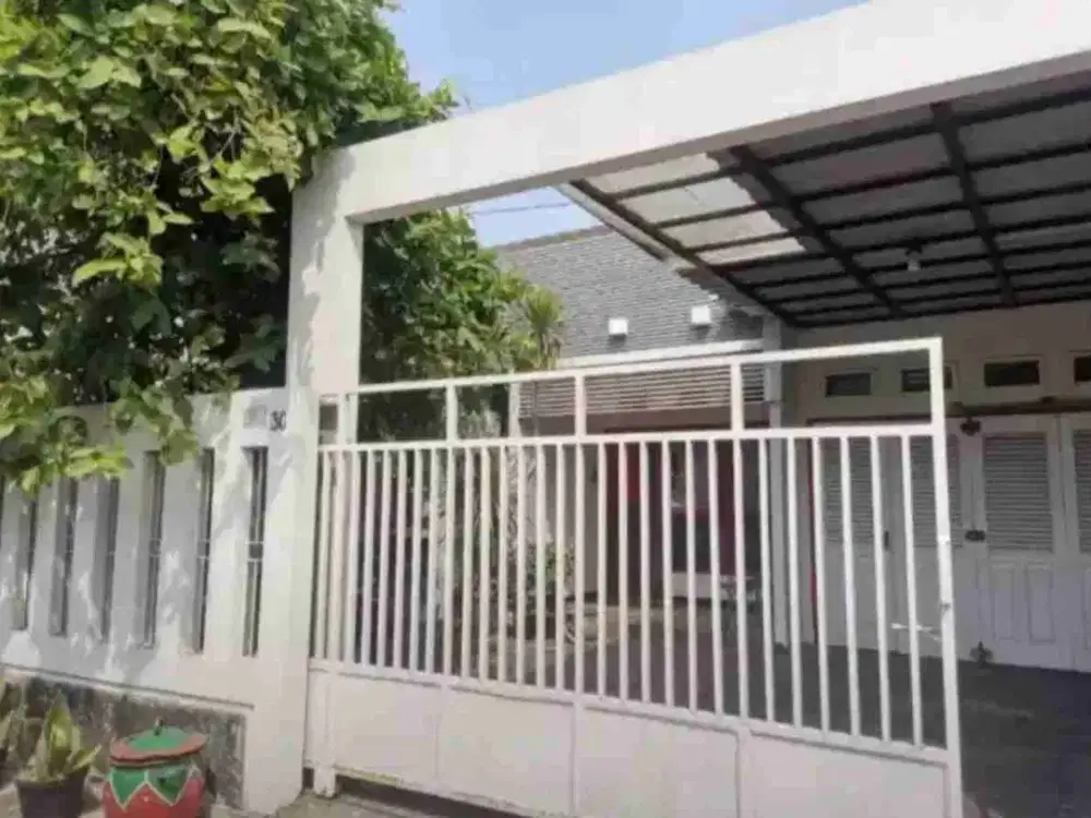 Dijual Cepat Rumah Kampung 428m² Strategis Bonus Furnished Kebonsari Surabaya