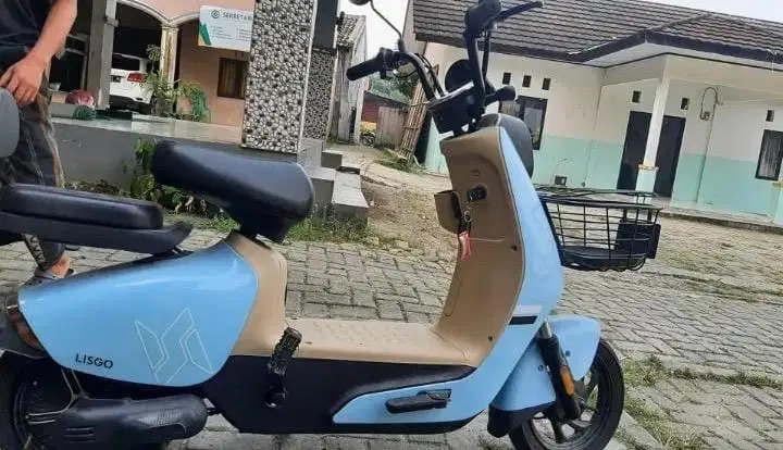 Dijual motor listrik lisgo 2023