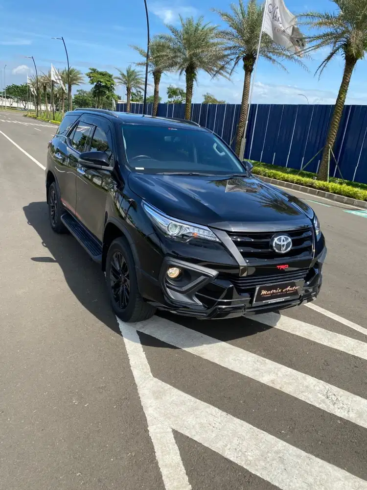 TOYOTA FORTUNER VRZ TRD 2.5 AT DIESEL (CAT FULL ORIGINAL)