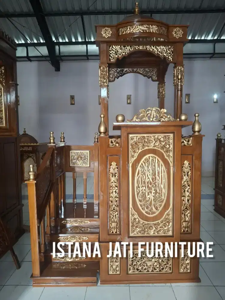 Mimbar masjid tangga pintu samping motif ukiran jati