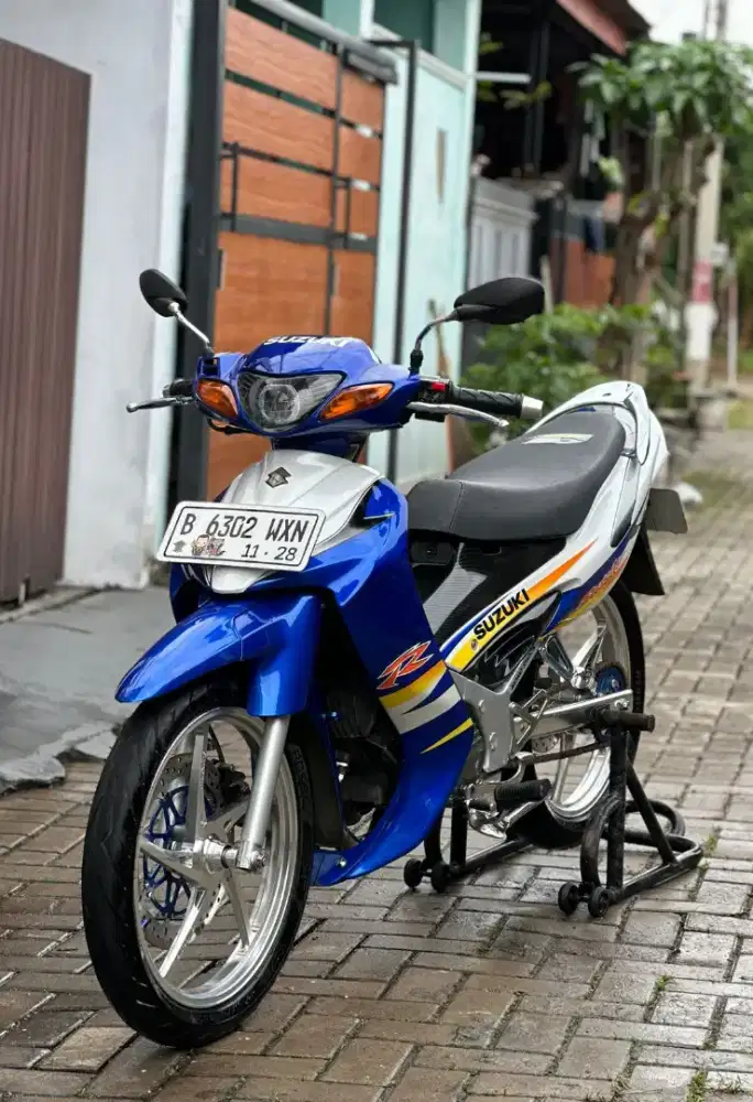 Satria hiu 2004