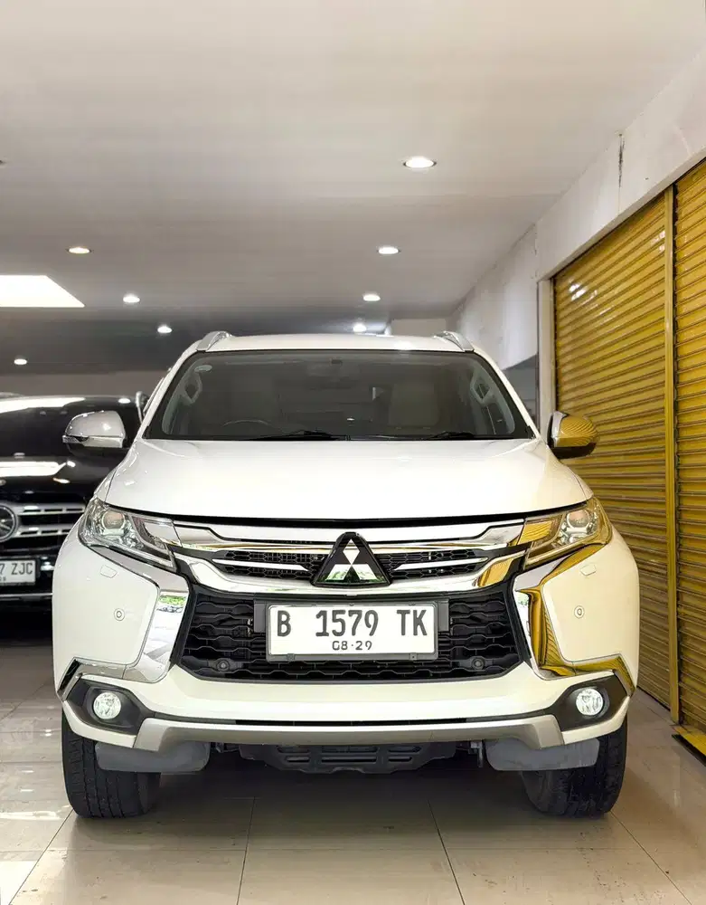 Mitsubishi Pajero Sport Dakkar Ultimate Diesel 2019 August Putih Metal