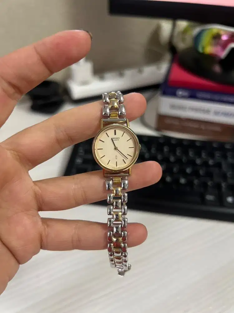 Jam Tangan Wanita Seiko Quartz