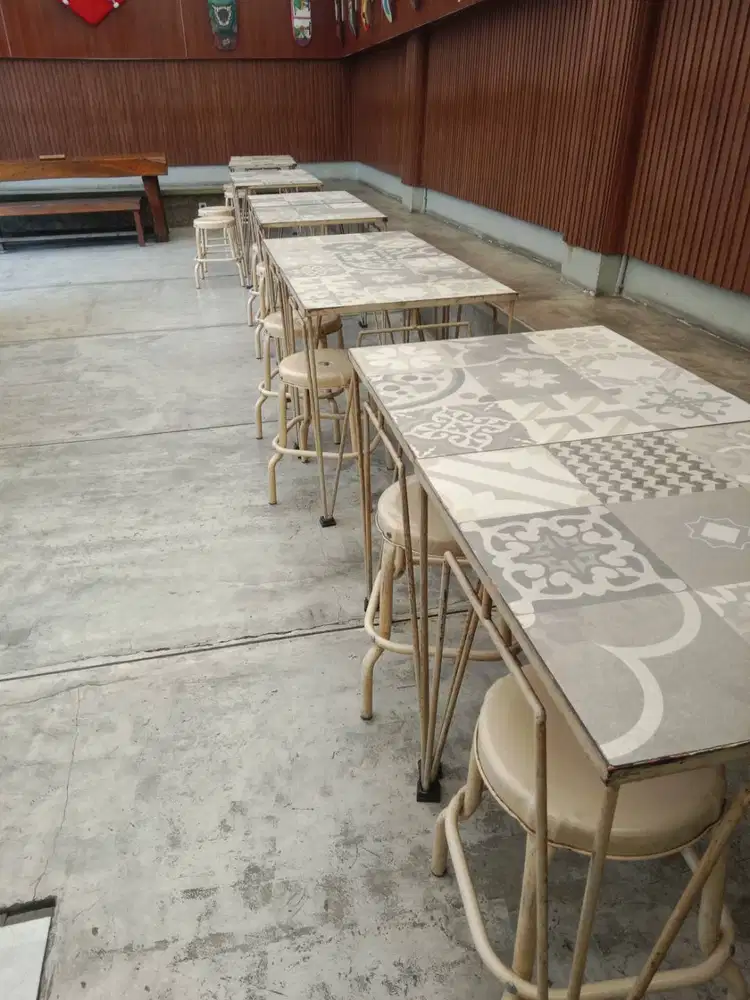 Meja dan kurai buat usaha cafe dan rumah makan
