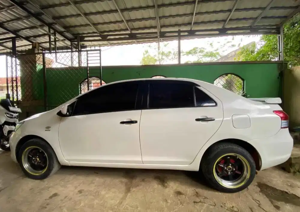 Toyota Vios 2010 Bensin
