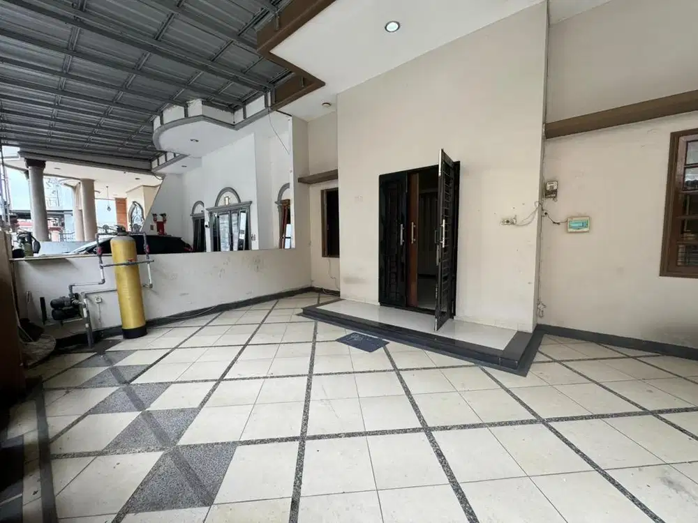 Dijual Villa Cemara Asri hadap Barat Siap huni