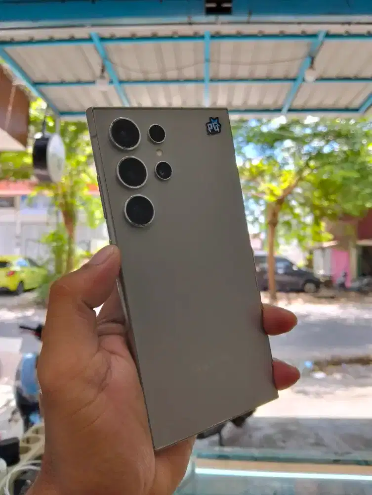 Samsung S24 ultra 12/256 gb