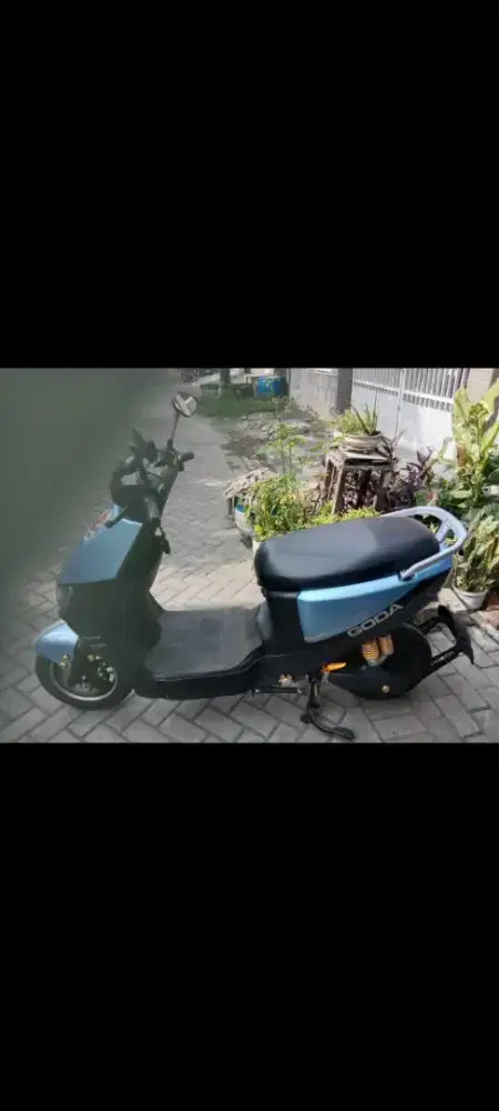 Sepeda listrik goda lion