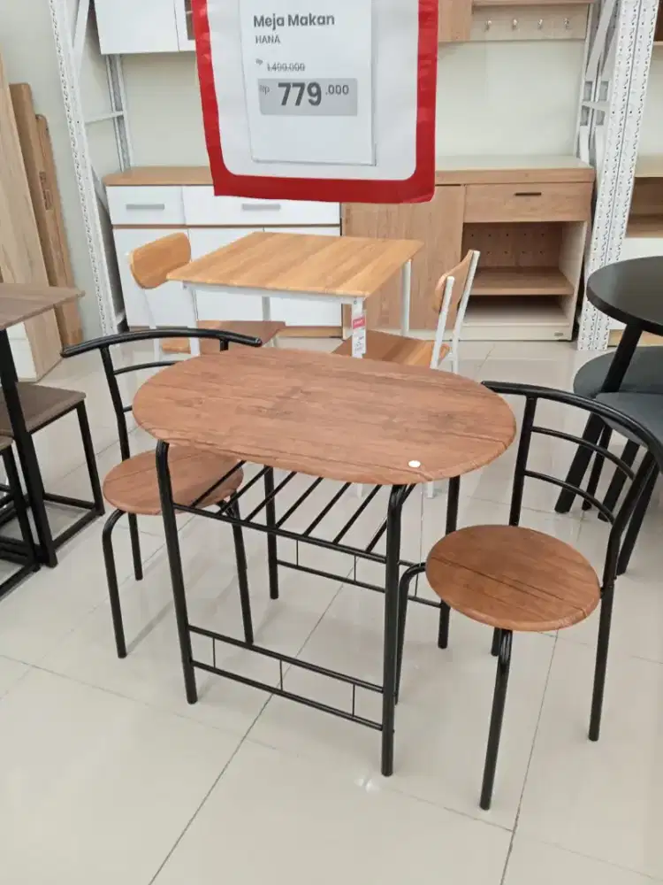 Meja makan minimalis hanna