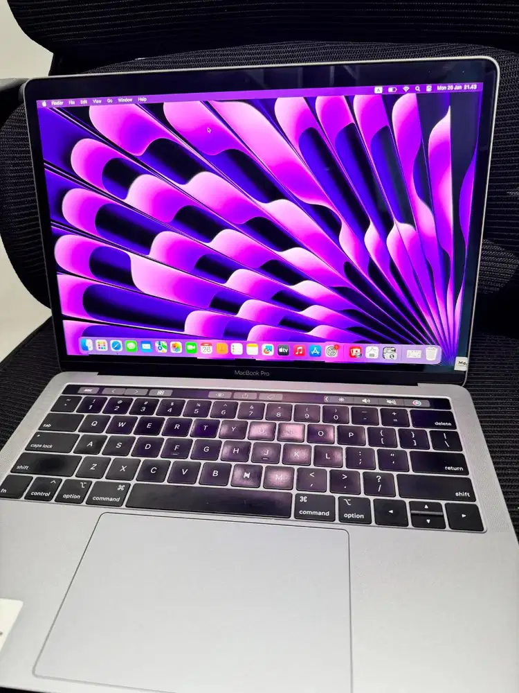 Macbook Pro 2019 i5 [16/256GB]