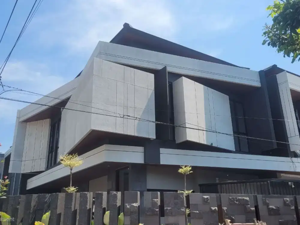 Rumah Di Manyar Indah NEW GRESS BAGUS  MODERN KONTEMPORER