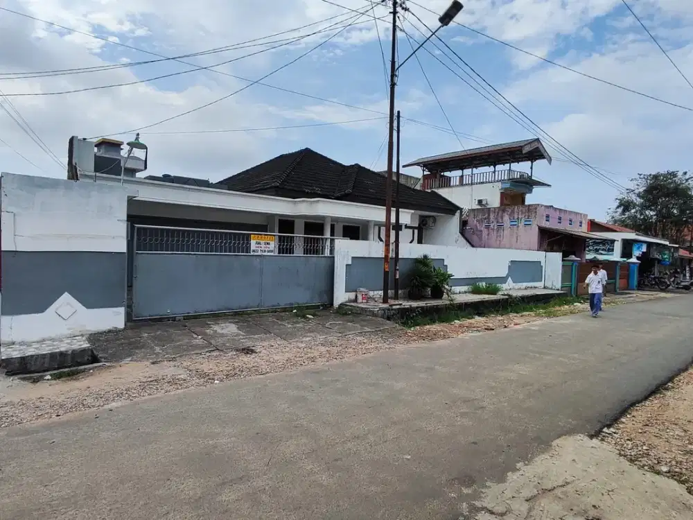 Sewa Murah Rumah jalan dewi Sartika B. Lampung