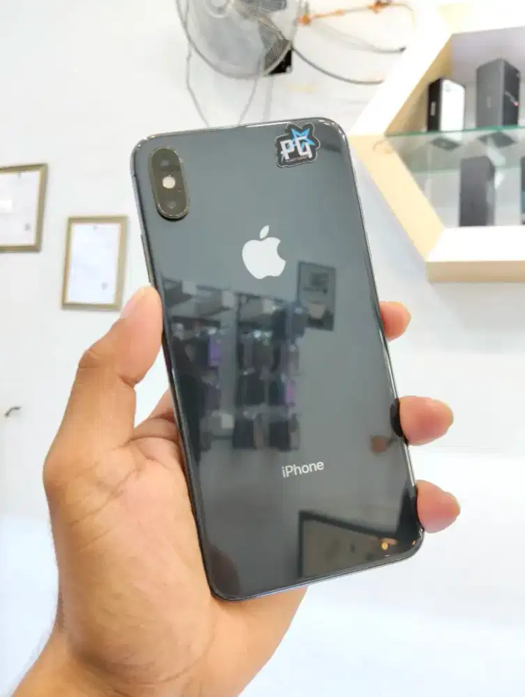 IPhone xs 64 gb inter