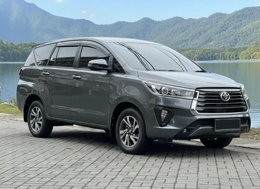 Toyota  Innova Ribon V DSl AT km 16 Rb istimewa