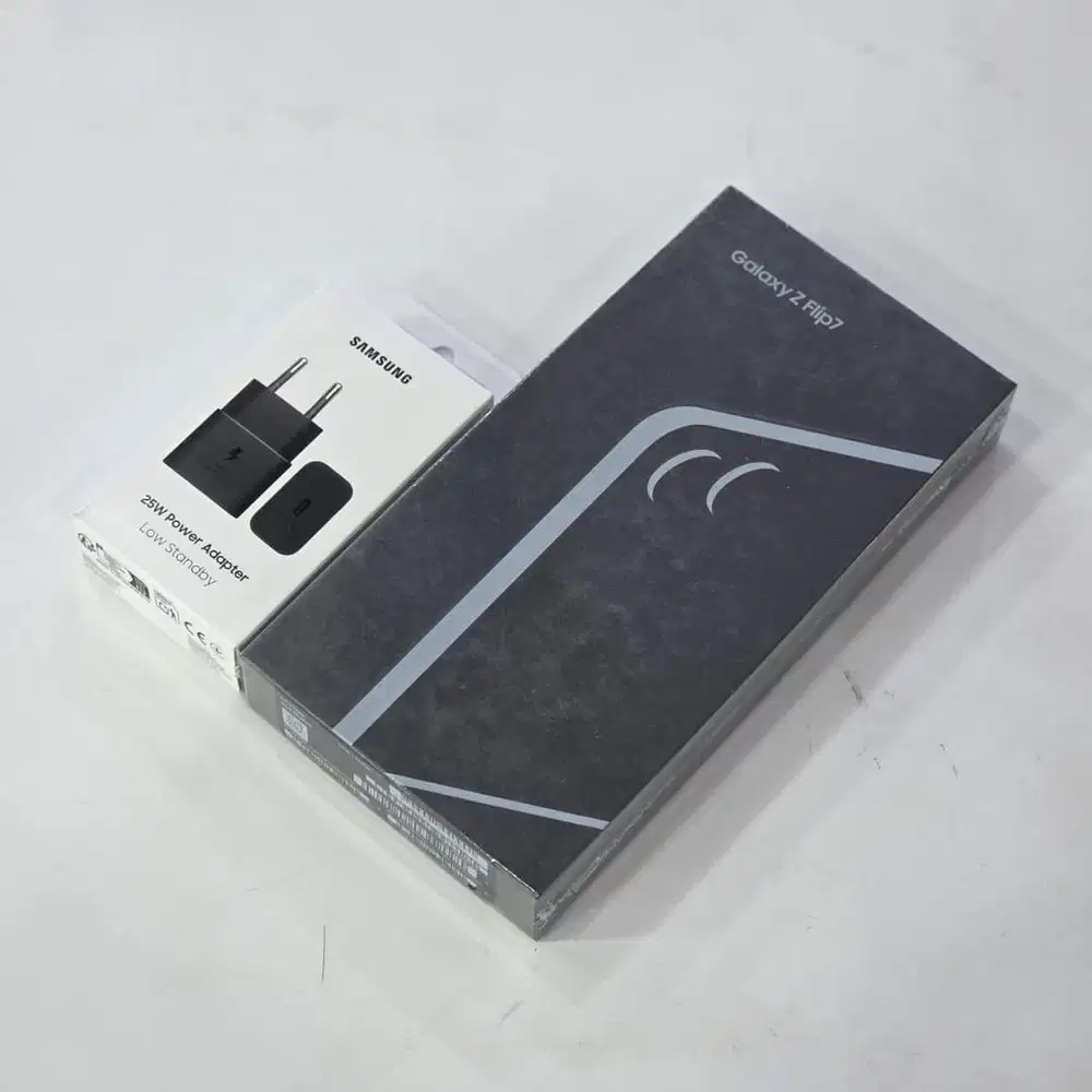 Samsung Z Flip 7 ram 12/256GB