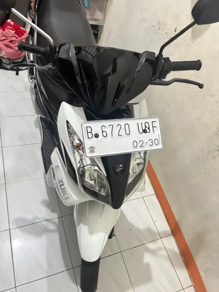 Skywave putih hitam 2010