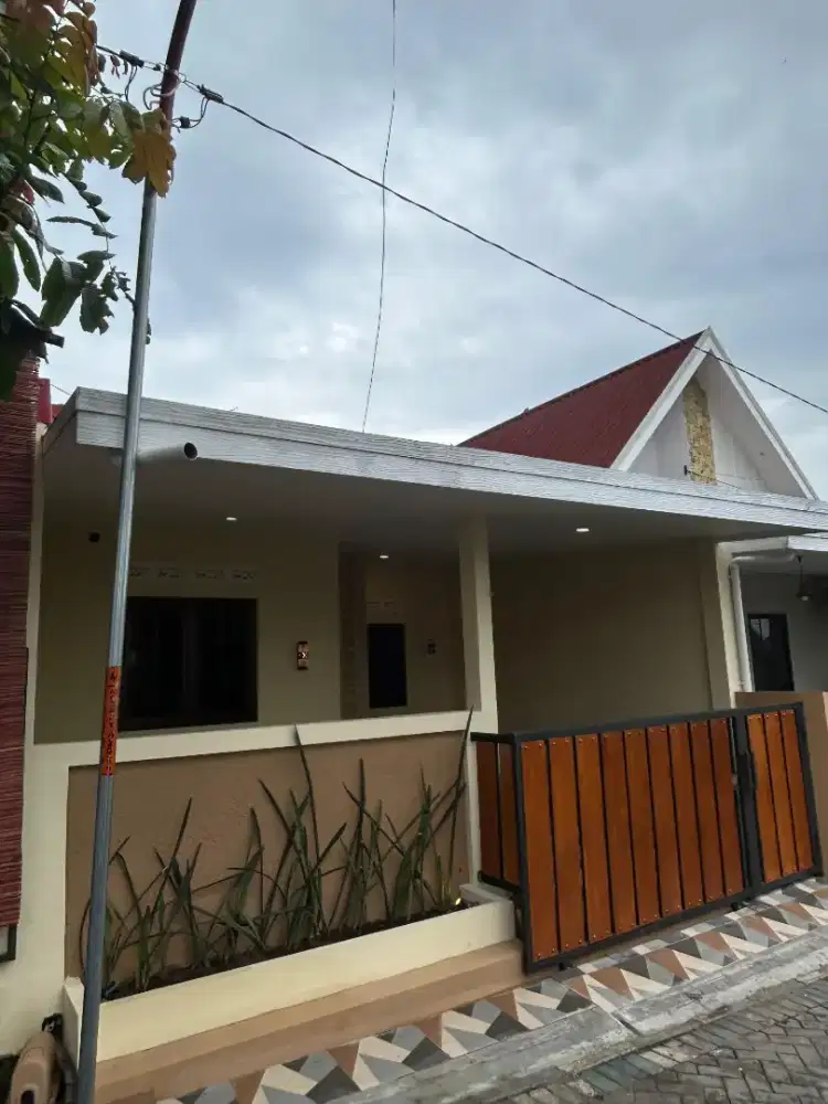 RUMAH CANTIK SIAP HUNI BUKIT KENCANA JAYA TEMBALANG