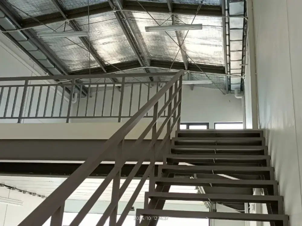 DISEWAKAN GUDANG TEKNO BSD