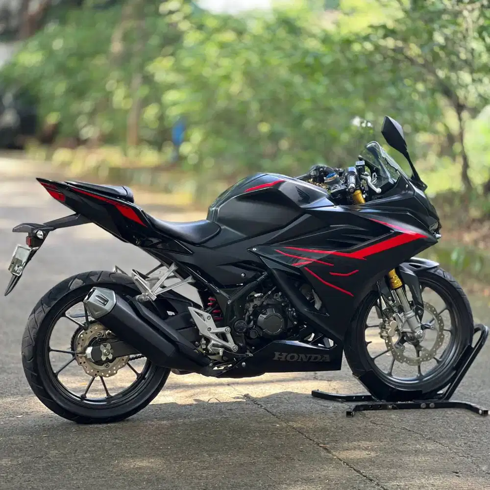 KM 9K AJA! HONDA NEW CBR 150R ABS 2022 BLACK PAJAK PANJANG SIAP PAKAI