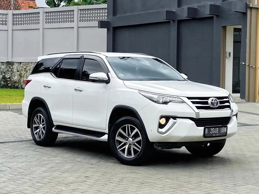 Toyota Fortuner VRZ 2.4AT 2016, PUTIH Km 70rban