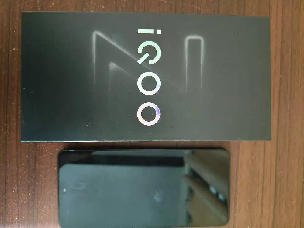 iQoo Z9 8/256, Seken, Full Set, Mulus Beneer