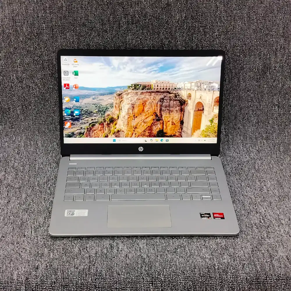 Laptop HP Ryzen 3 3250U | 8GB | 512GB SSD | Like New!