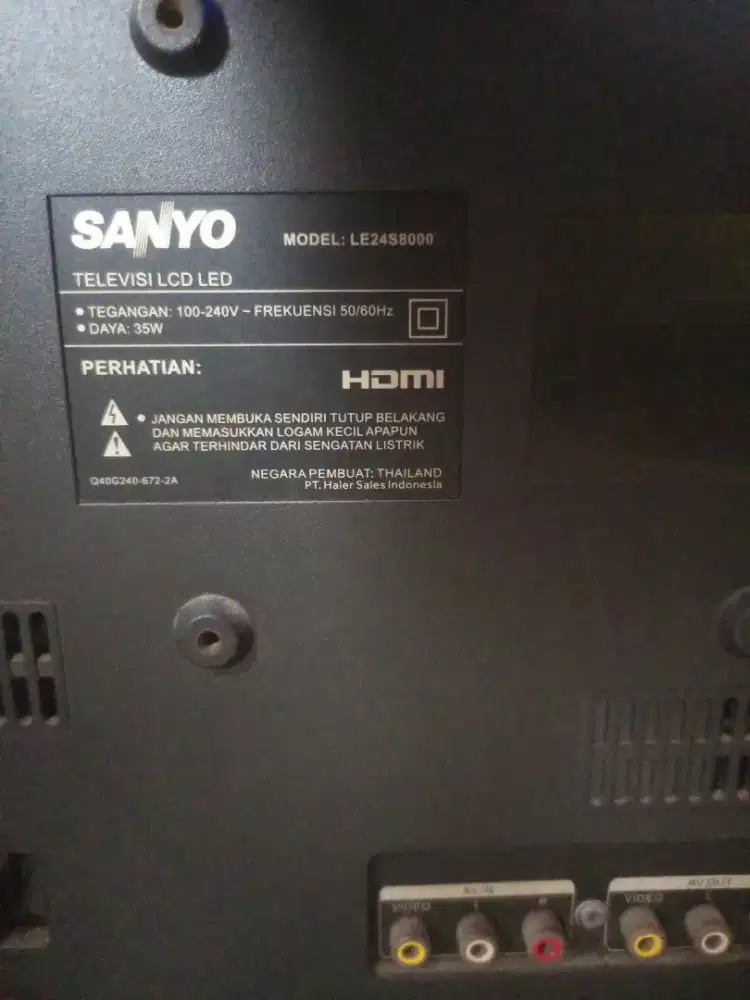 Dijual tv LED second Sanyo 24 inch minus