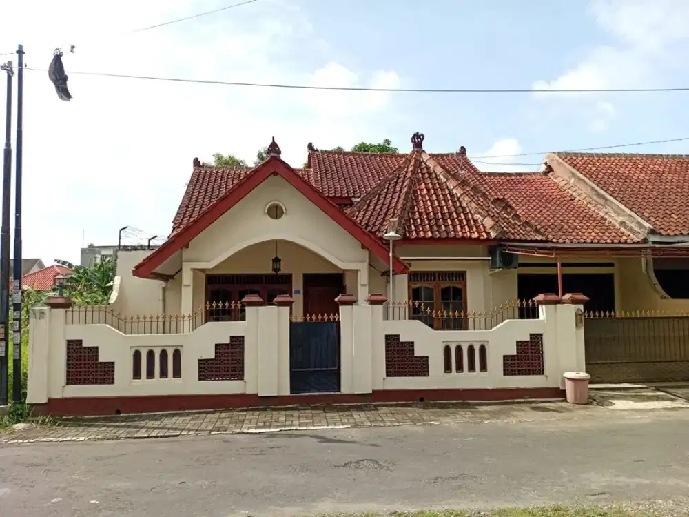 Promo Spesial! Rumah Luas 221 m2 di Klasan Sleman Harga Mulai 900 Jt-an Aja!