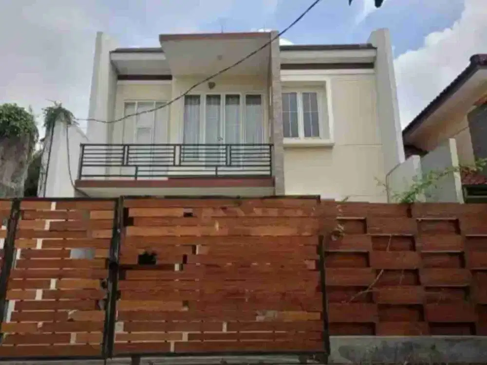 Dijual Cepat Rumah Minimalis 2Lt Strategis di Gunung Anyar Emas Surabaya