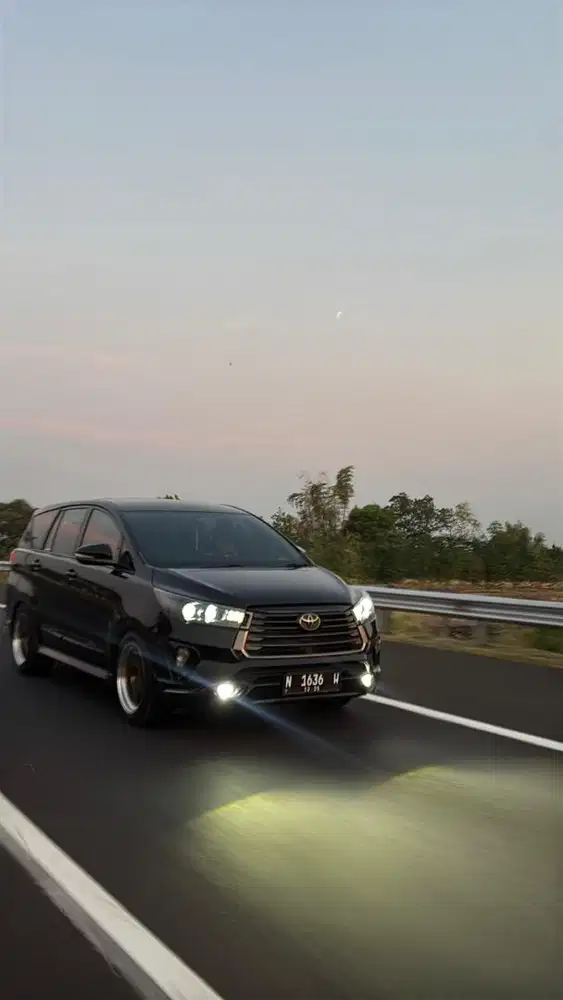 Forsale Innova Reborn upgrade Venturer facelift