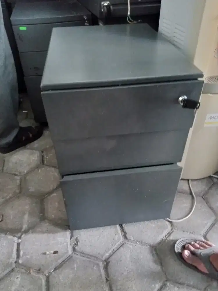 Nakas full besi like new