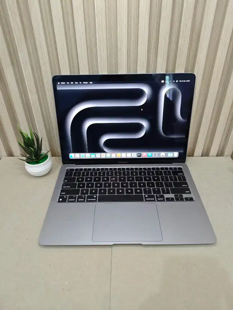 MACBOOK AIR 2020