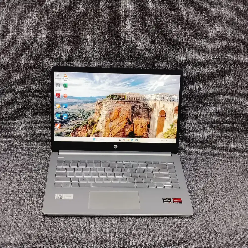 HP Ryzen 3 3250U | 8GB | 512GB SSD | Like New!
