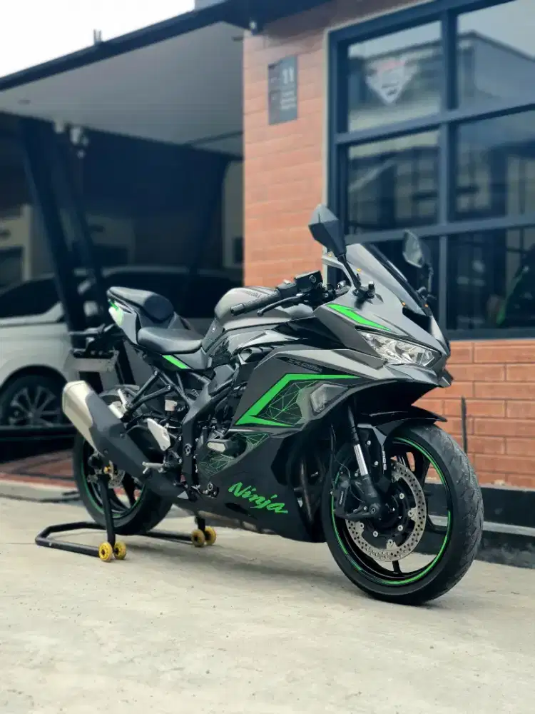 KAWASAKI ZX25R SE ABS 2023