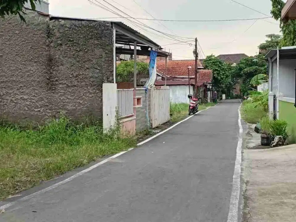 Dijual rumah di sumber solo