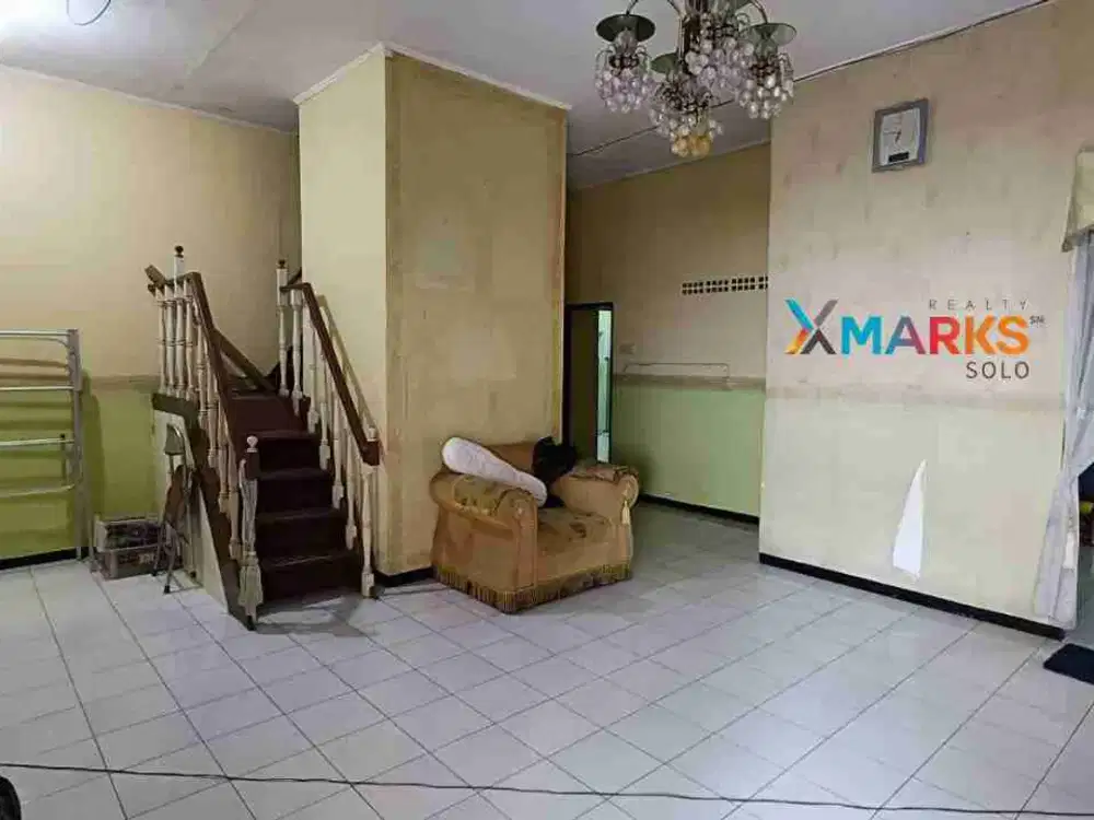 Dijual Rumah Siap Huni Lokasi Strategis Area Tengah Kota Sriwedari, cocok untuk kost atau rumah tinggal