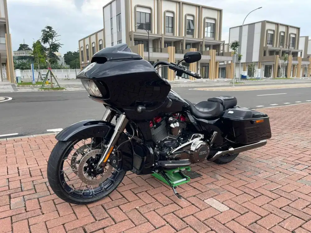 ROADGLIDE CVO 2022 KM6RB FULL PAPER