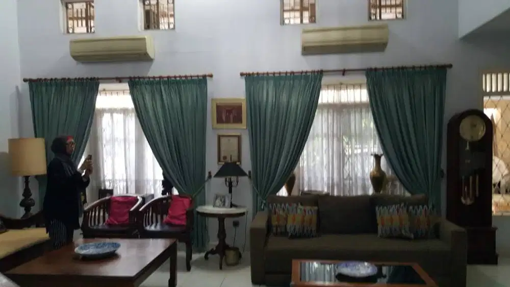 Rumah 2 Lantai Semi Furnished di Bintaro Tangsel GB-1349