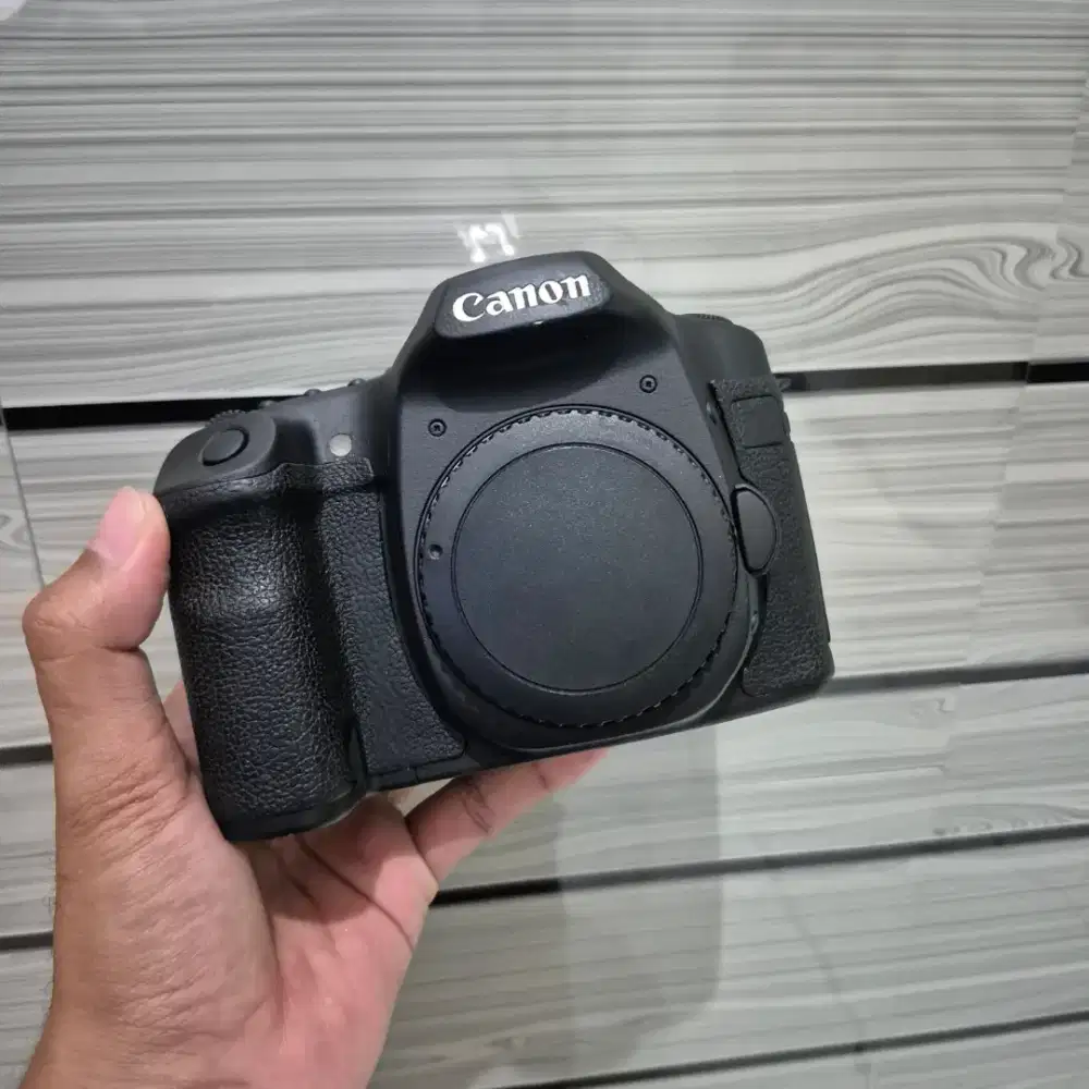 Kamera canon 50d body only normal
