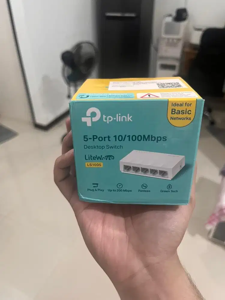 TP-Link LS1005 5-Port 10/100Mbps Desktop Switch