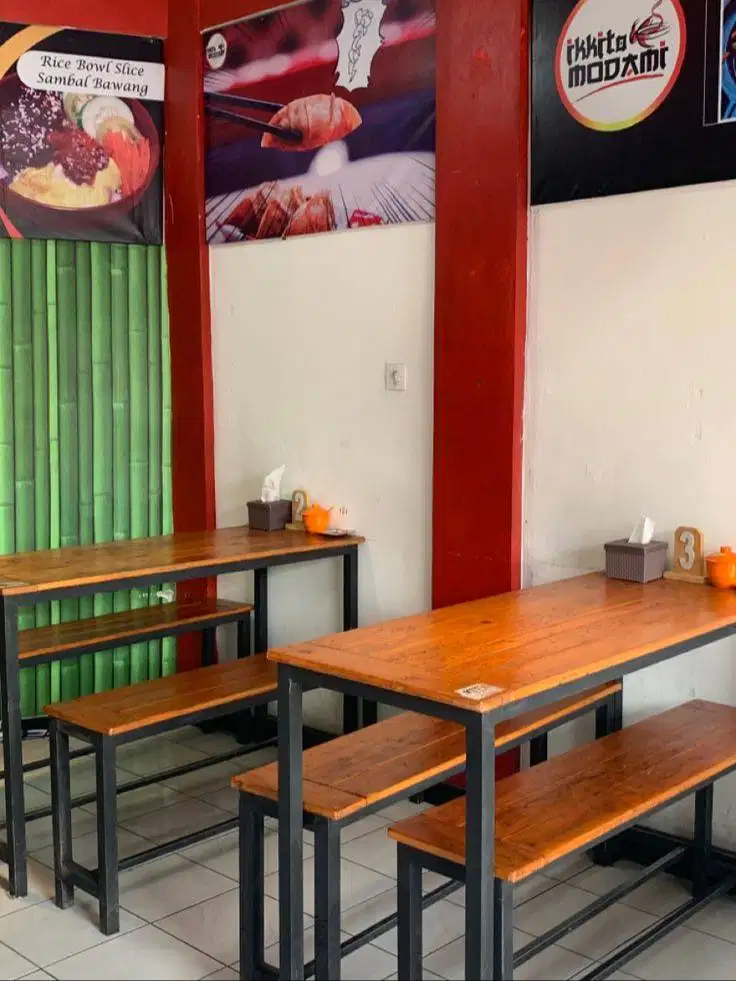 Set Meja Makan Cafe minimalis, menerima custom harga termurah bandung