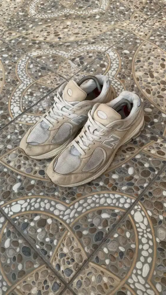 New Balance 2002R white ivory