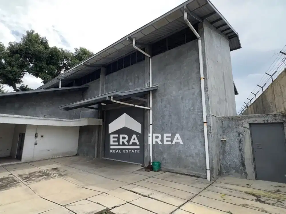 GUDANG AREA SINGOSAREN PLAZA