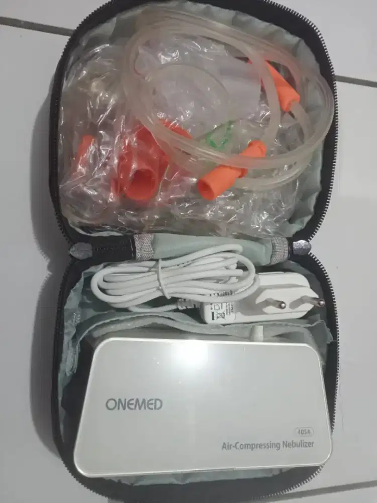 NEBULIZER ONE MED LIKE NEW
