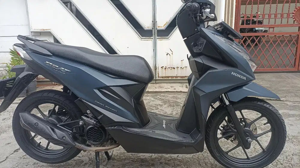 Honda beat deluxe CBS ISS tahun 2022 ( pajak baru 4-2027 ).