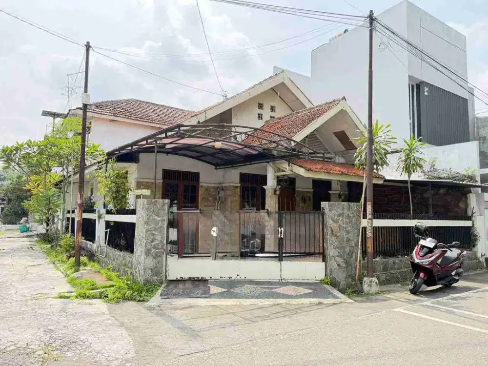 Rumah Bagus di Banyuanyar dapat 2 Akses Jalan Solo Kota